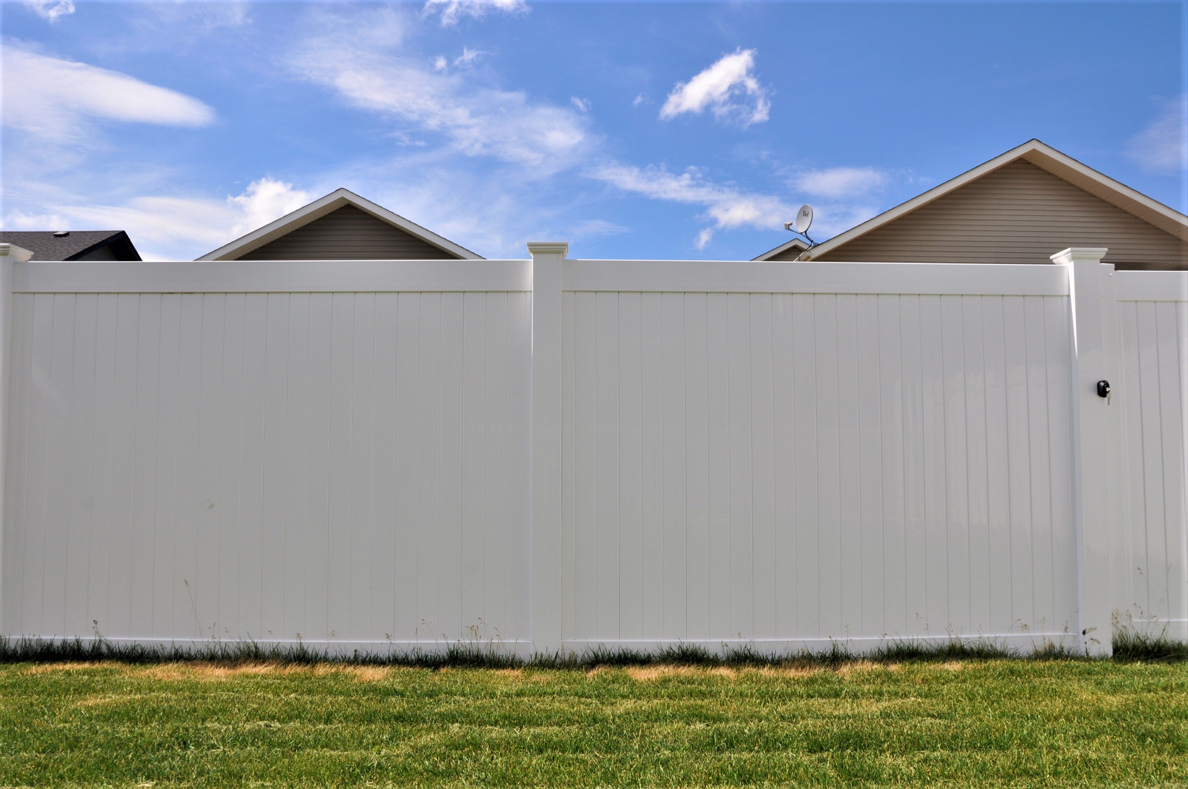 Vinyl Fencing Edmonton Privacy, Picket, Ranch Rail Fences Calgary