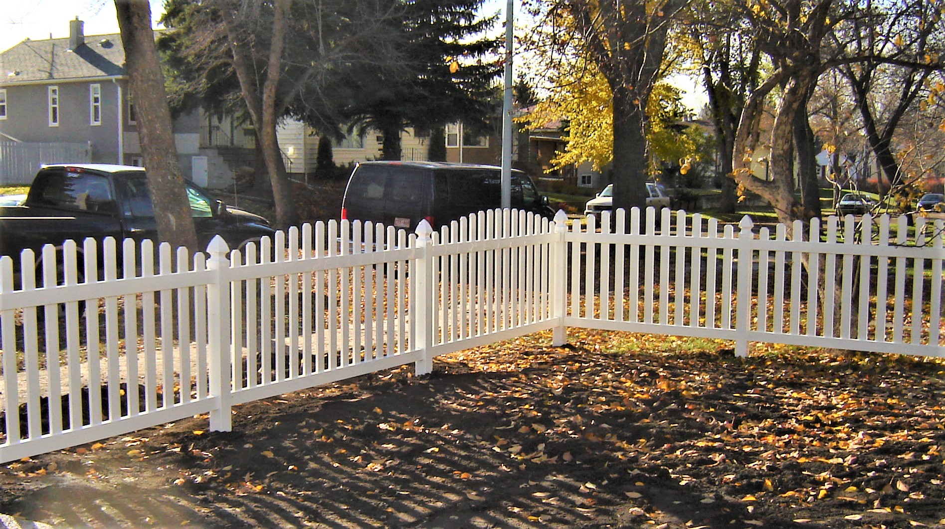 Vinyl Fencing Edmonton Privacy, Picket, Ranch Rail Fences Calgary