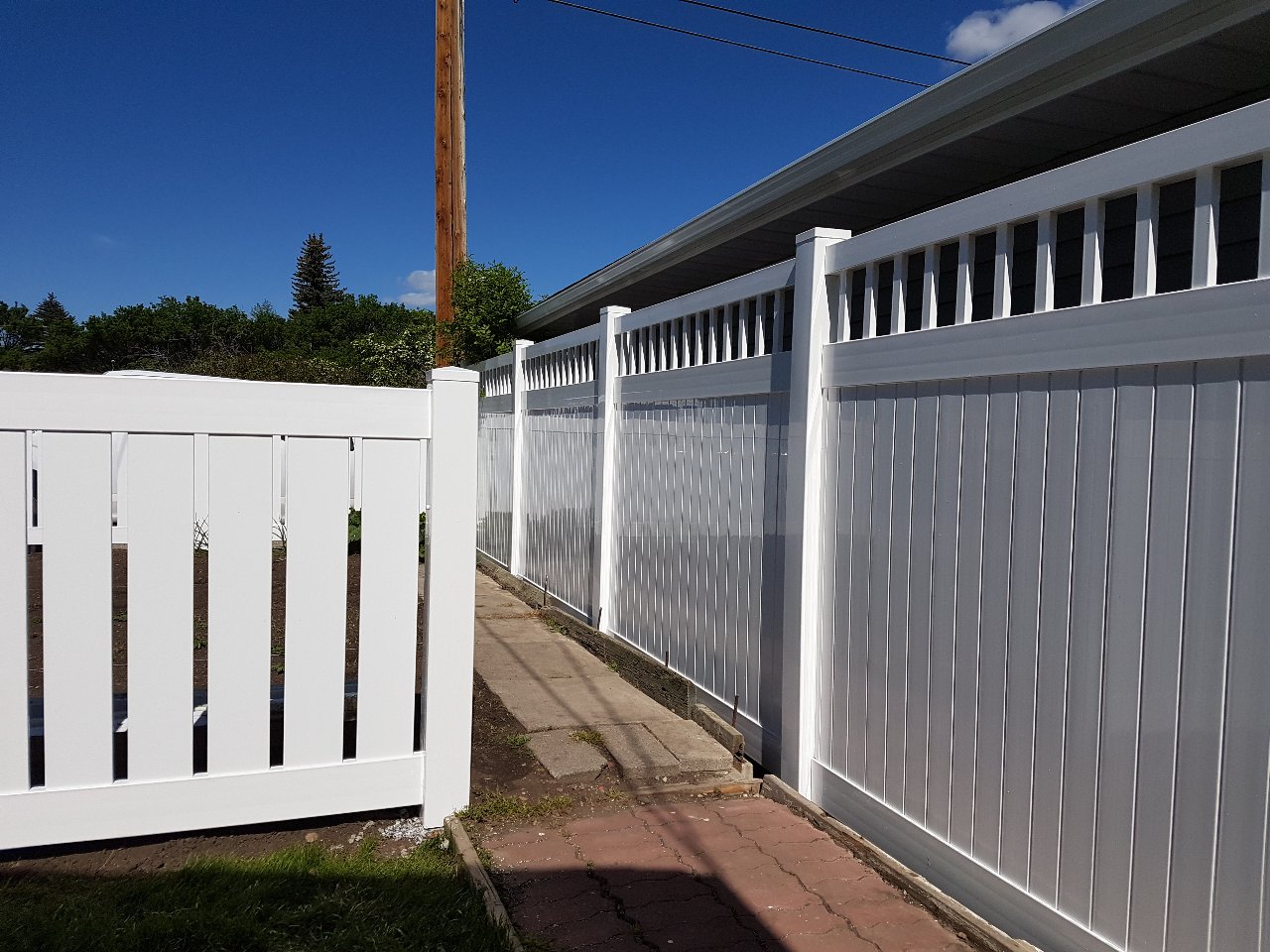 Vinyl Fencing Edmonton Privacy, Picket, Ranch Rail Fences Calgary